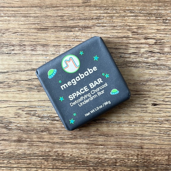 Ulta Beauty Bath & Body 525 Megababe Space Bar Detoxifying Charcoal Underarm Bar Sample